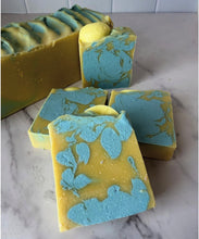 Load image into Gallery viewer, Blueberry lemon verbana cold process soap