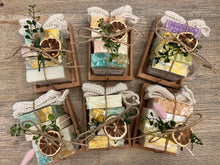 Load image into Gallery viewer, Soap set with soap saver &amp; handmade dish
