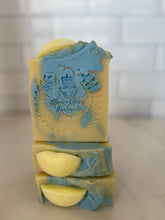 Load image into Gallery viewer, Blueberry lemon verbana cold process soap

