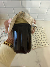 Load image into Gallery viewer, Jar gripper
