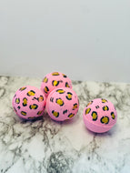 Leopard print bath bomb